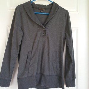 Banana Republic Women's size small grey v neck sweatshirt pockets v neck buttons